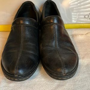 Born Brand Comfort Clogs Size 10 Black